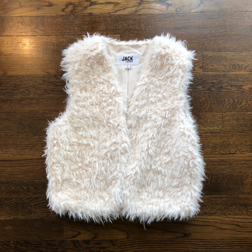BB Dakota Galina Faux Sherpa Vest, size S